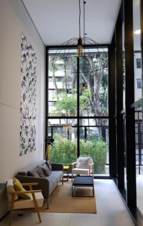 31 New studio w/ fast reliable wifi, balcony and gym